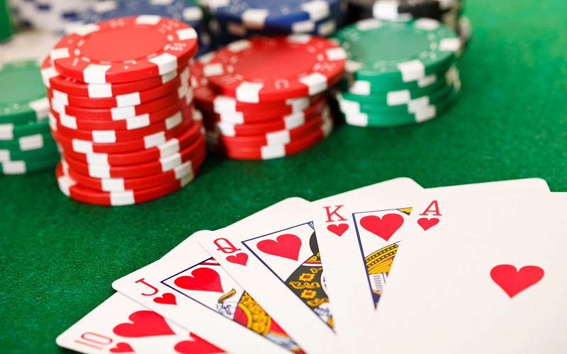 Khan Win là gì? Khám phá các loại tiền thắng cược khác khi chơi poker